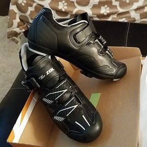 Spin / cycling shoes